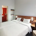 Le Brezet Aeroport Hotel 2*