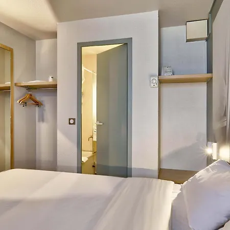 Le Brézet Aéroport Hotel Clermont-Ferrand