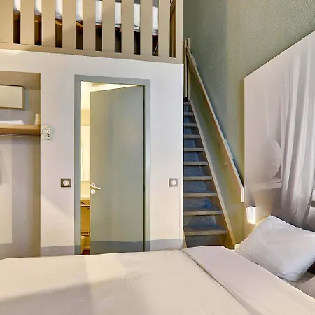 Le Brézet Aéroport Hotel 2*