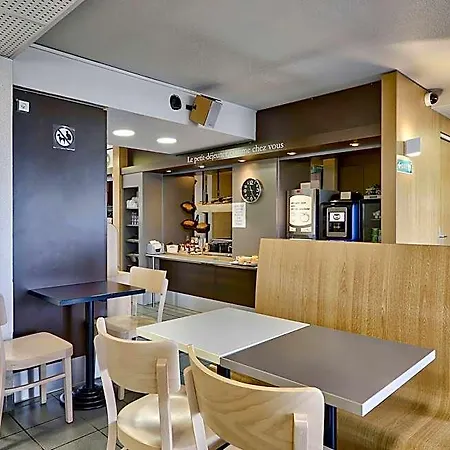 B&B Hotel Clermont-Ferrand Le Brezet Aeroport 2* Clermont-Ferrand