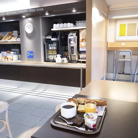 Hotell B&B Hotel Clermont-Ferrand Le Brezet Aeroport 2*