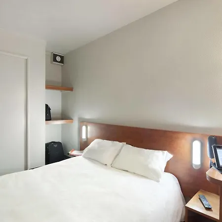 Le Brézet Aéroport 2* Clermont-Ferrand